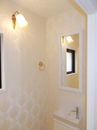 奥様こだわりのエレガントなトイレに